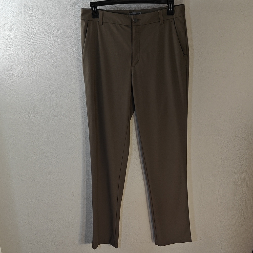 Classic Men's Brown Chinos